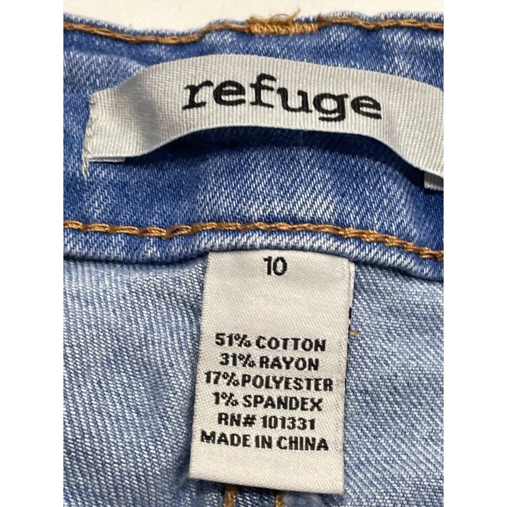 Refuge Women's‎ Rolled Cuffed Hem Blue Denim Jean Shorts